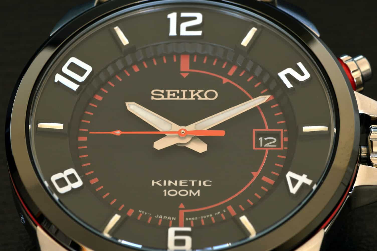 Seiko cinético SKA553