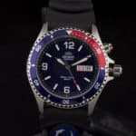 Esfera Orient Mako Caucho FEM65003DW