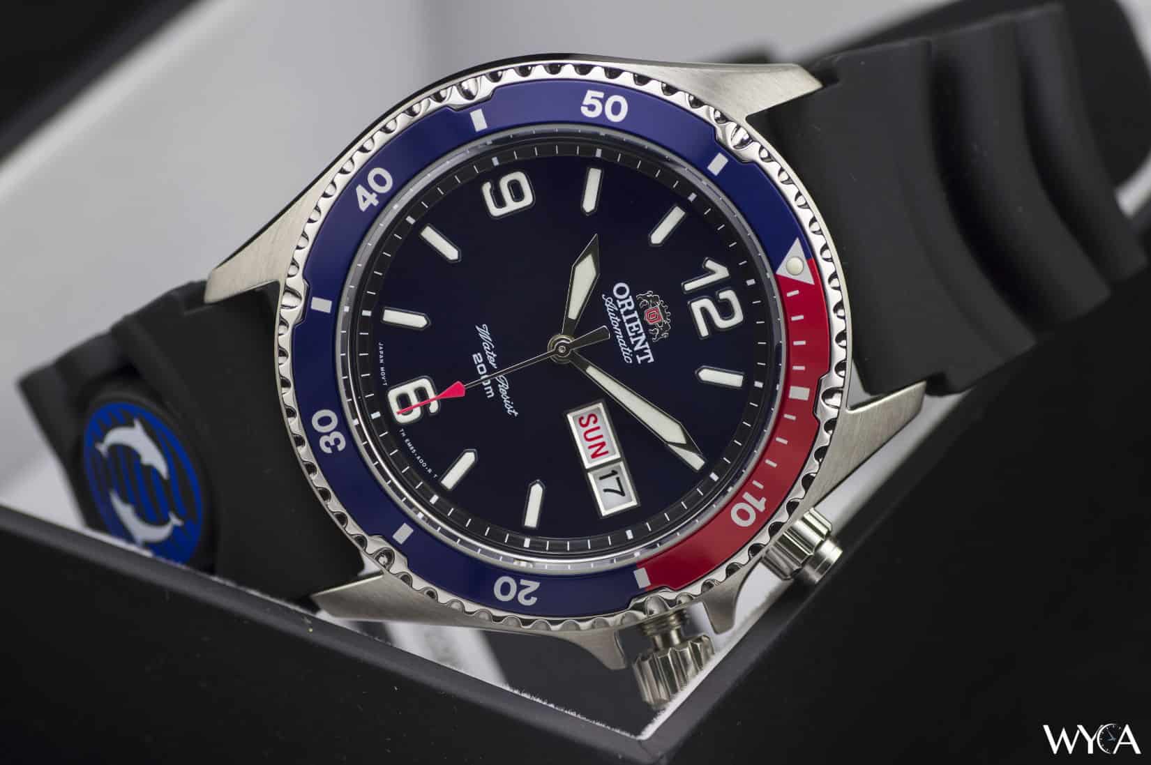 Orient Mako Rubber FEM65003DW se ve genial